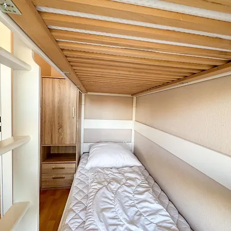 Lord Nelson 113 Apartman *